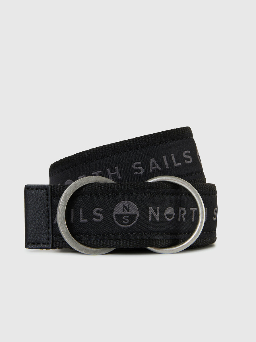 pas z logotipom