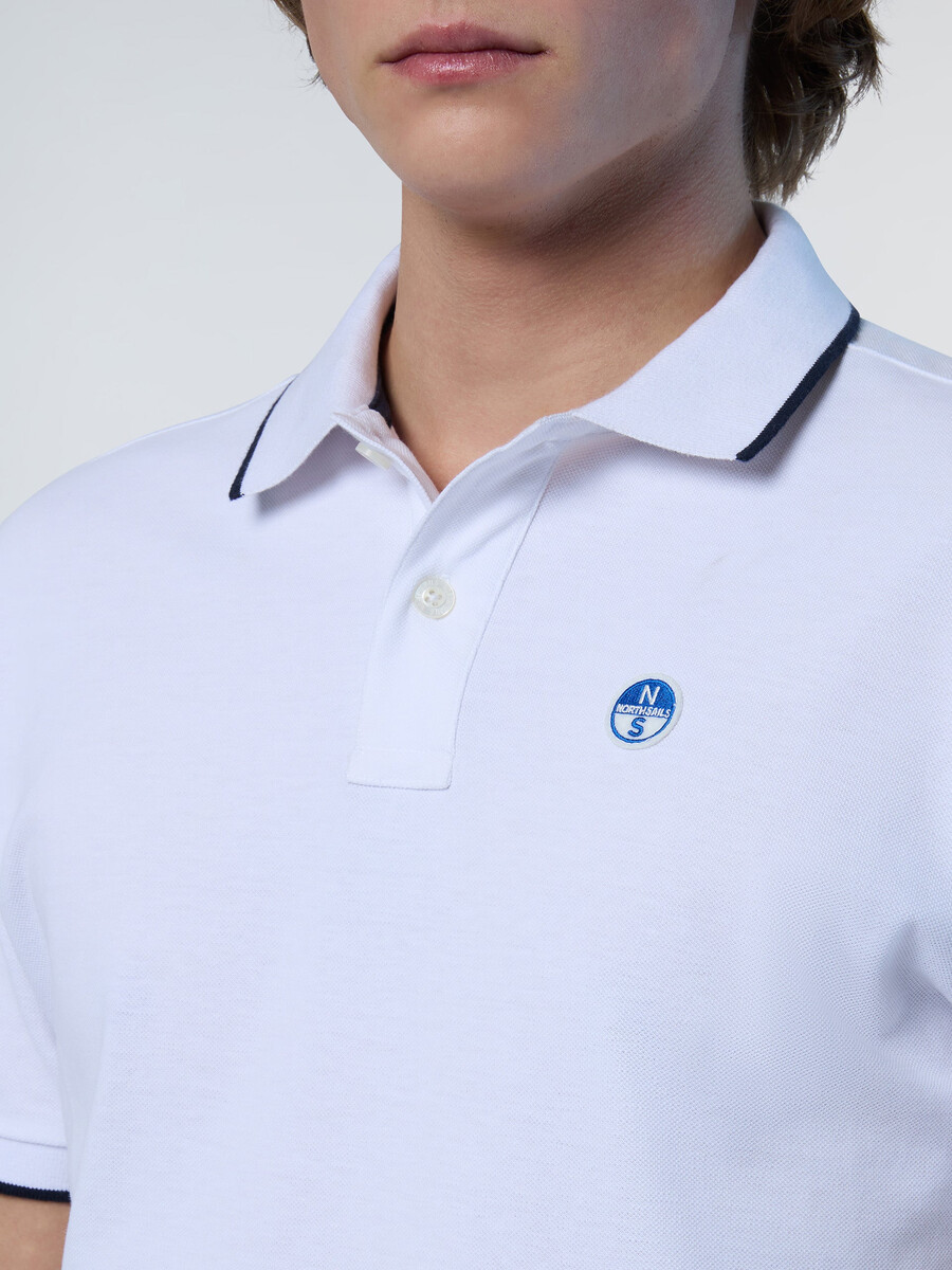polo majica z vzorcem ovratnika