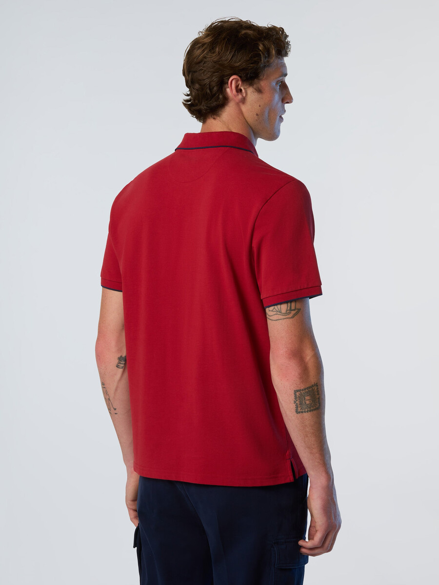 polo majica z vzorcem ovratnika