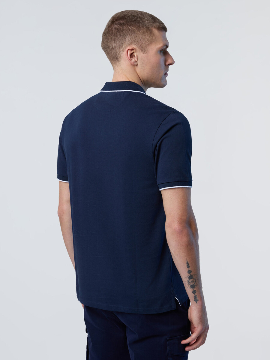 polo majica z vzorcem ovratnika