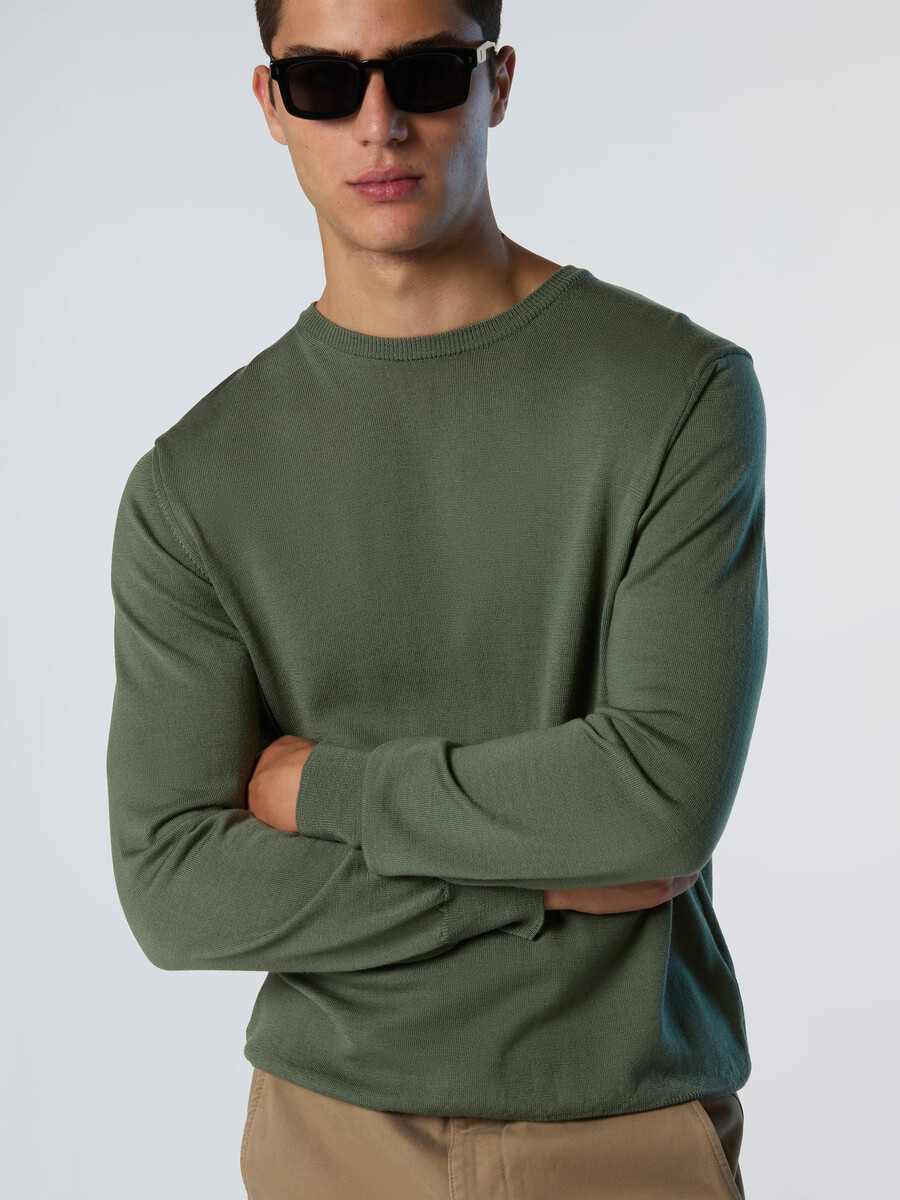 pulover z okroglim izrezom iz merino volne