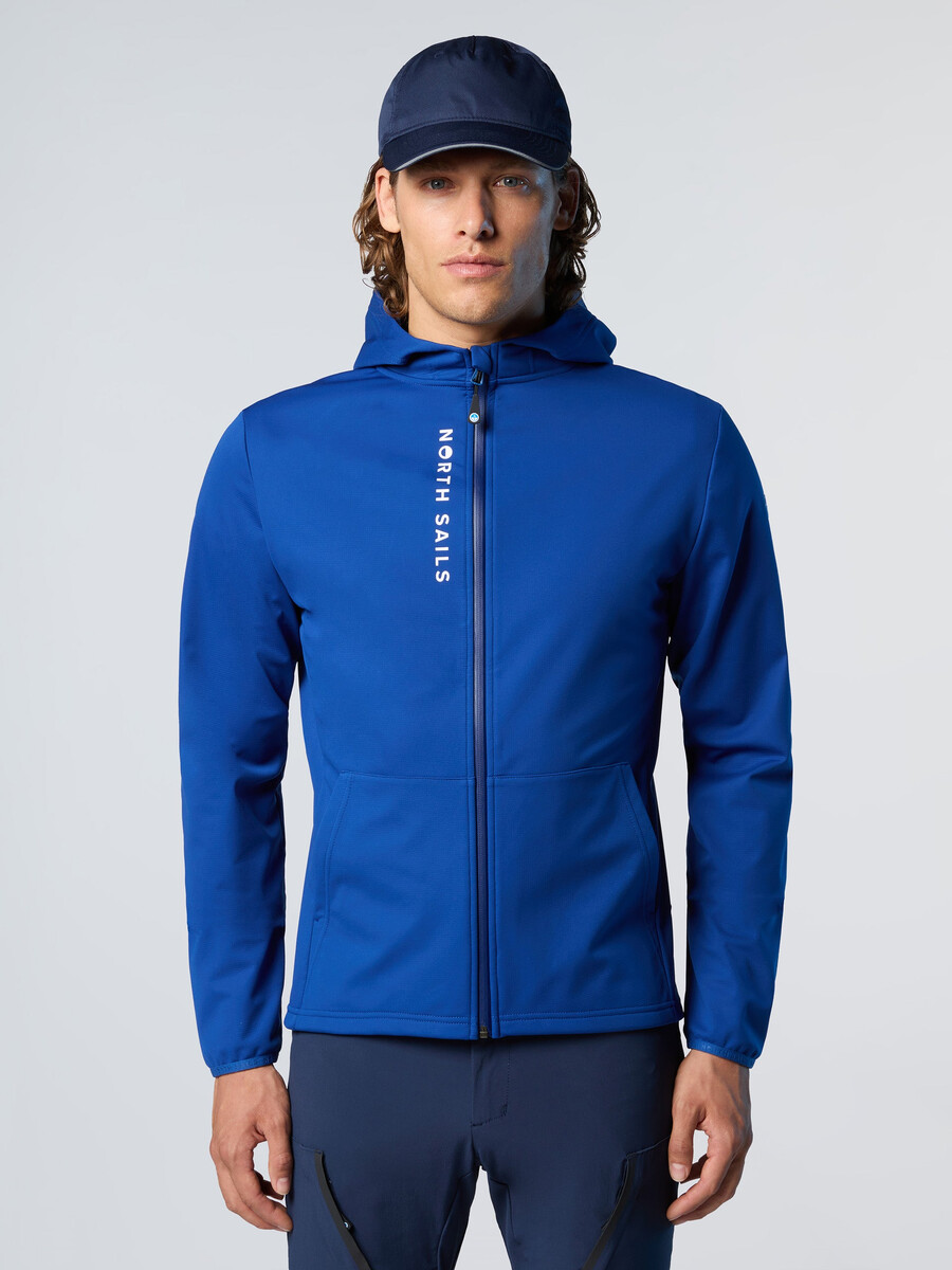 pulover s kapuco softshell z zadrgo