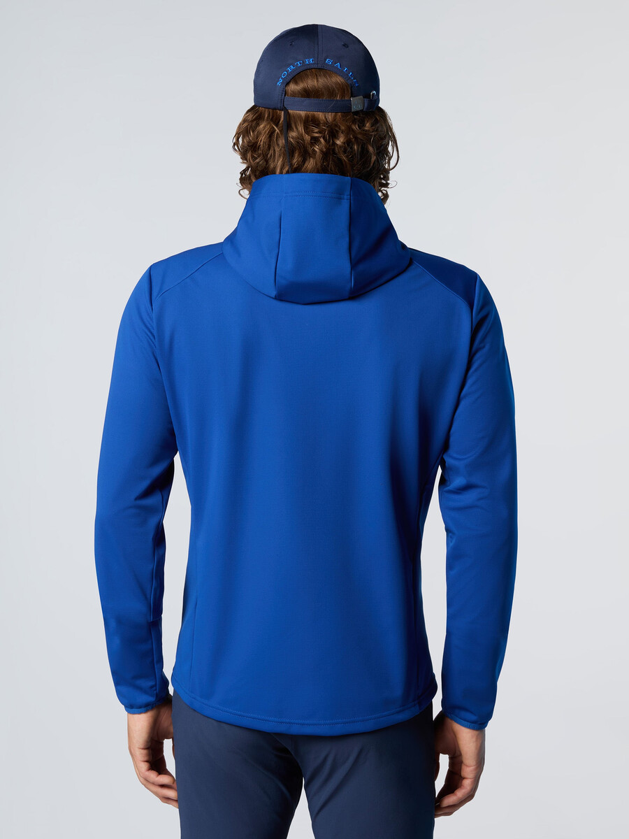 pulover s kapuco softshell z zadrgo