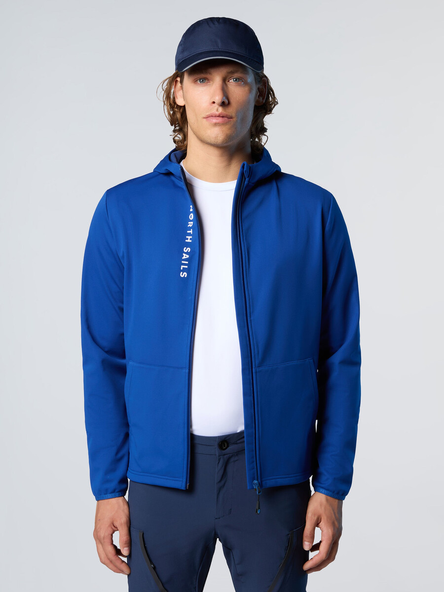 pulover s kapuco softshell z zadrgo